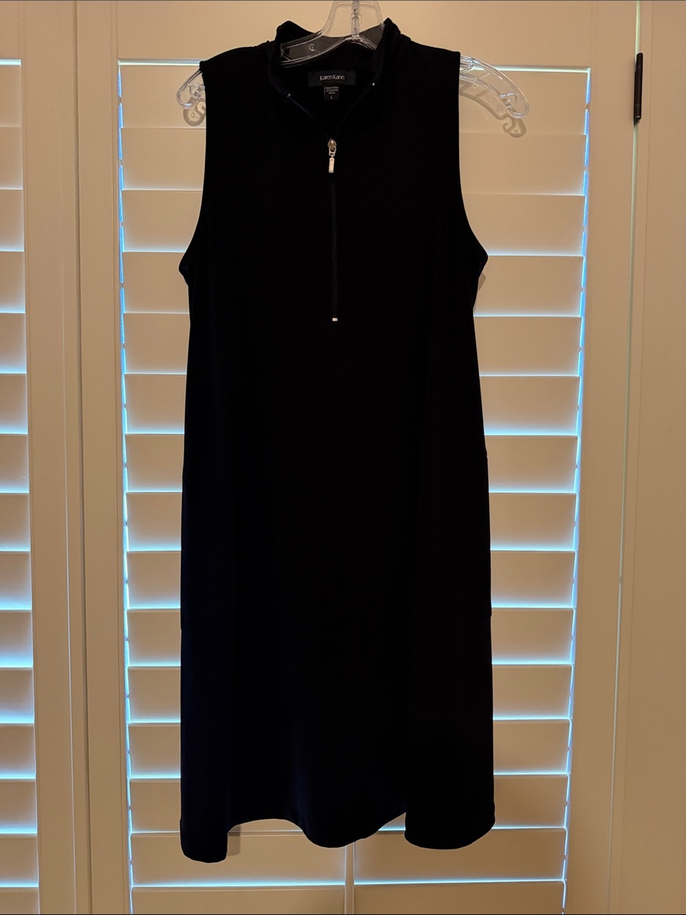 Karen Kane Black Sleeveless Zip-Front Shift Dress
